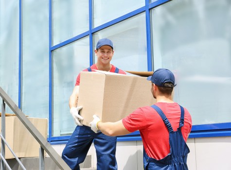 Organised commercial storage space for Kew businesses