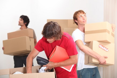 Apartment access planning for flat removals in Kew
