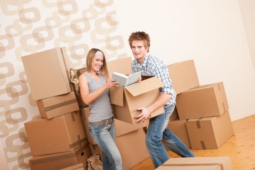 Cubic-yard pricing example for a mixed household storage job